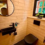 Paradise Wellness - Sauna&spa Lodge *