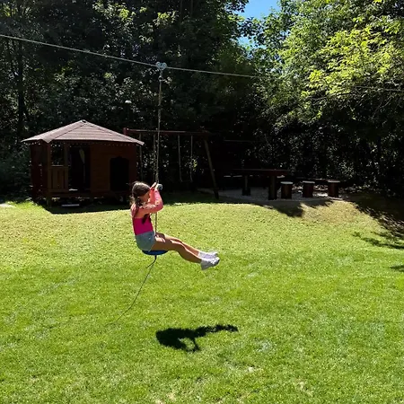 Paradise Wellness - Sauna&spa Lodge *