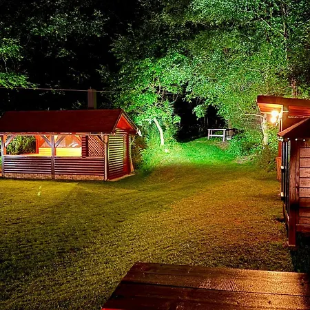 Paradise Wellness - Sauna&spa Lodge *