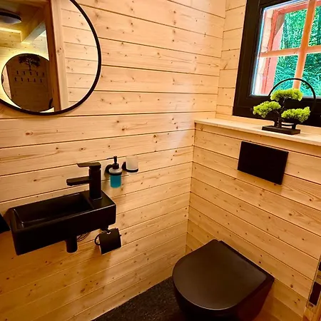 Paradise Wellness - Sauna&spa Lodge *