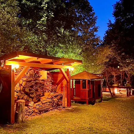 Paradise Wellness - Sauna&spa Lodge