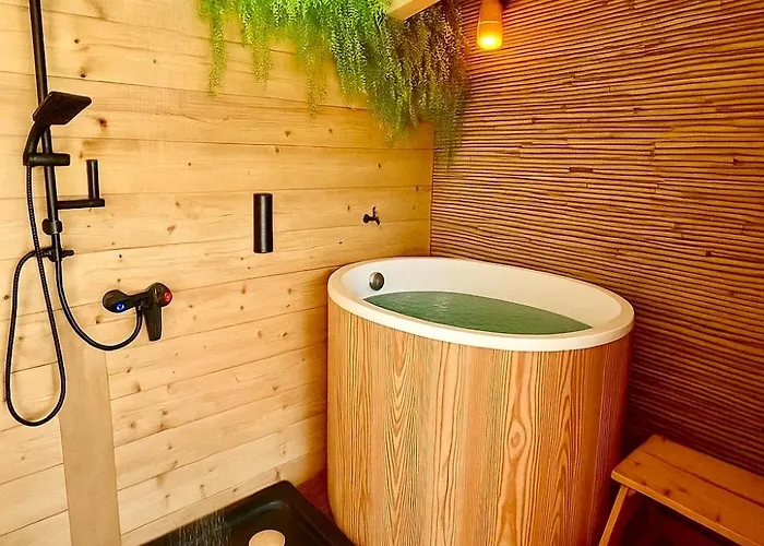 Paradise Wellness - Sauna&spa Lodge